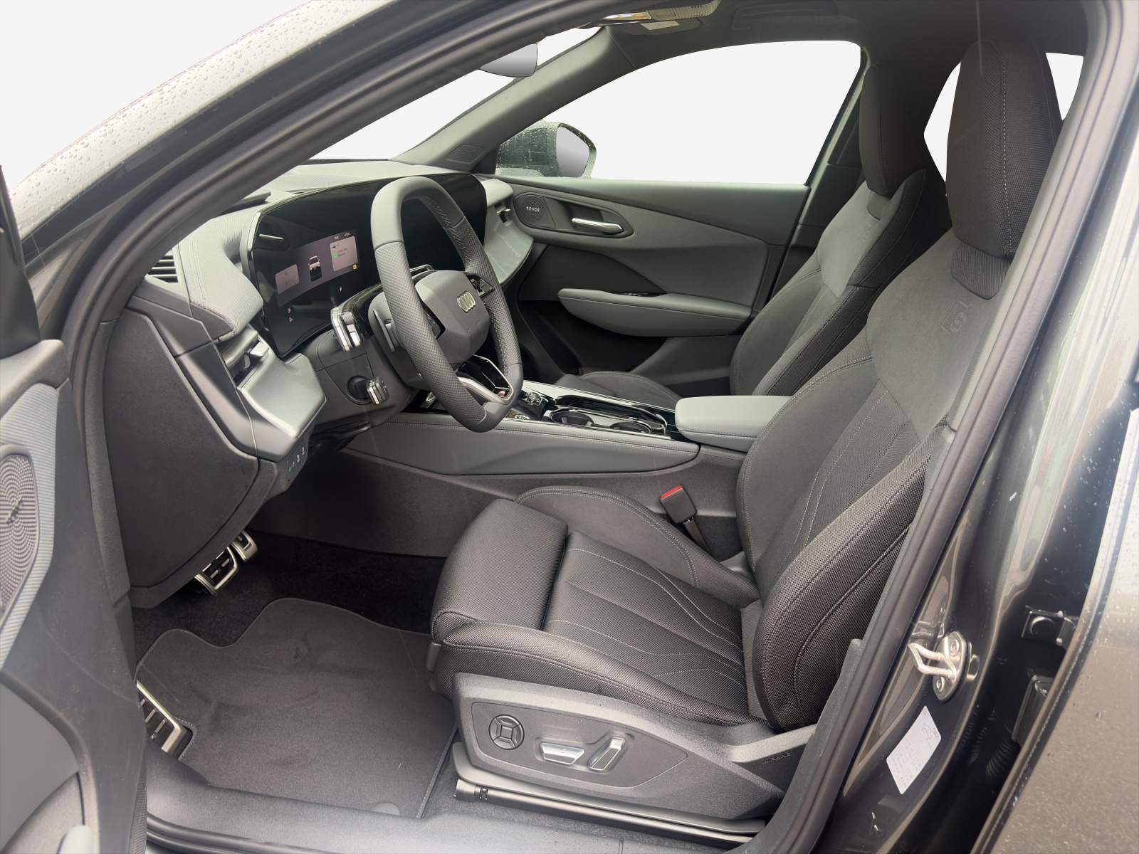 AUDI Q3 SUV 110 kW TFSI S tronic-image-7