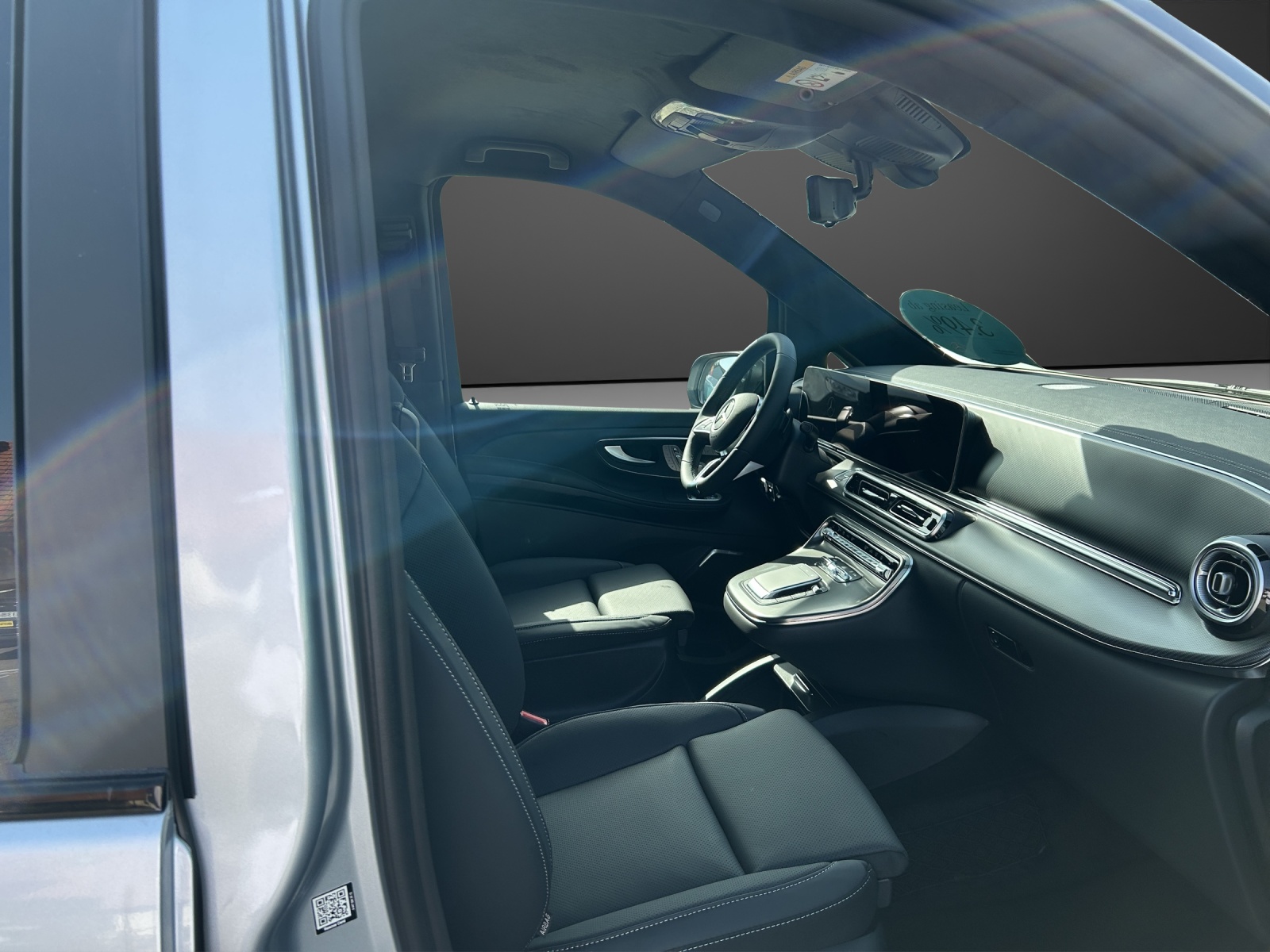 MERCEDES-BENZ V 300 d lang 4Matic Swiss Edition 9G-Tronic-image-7