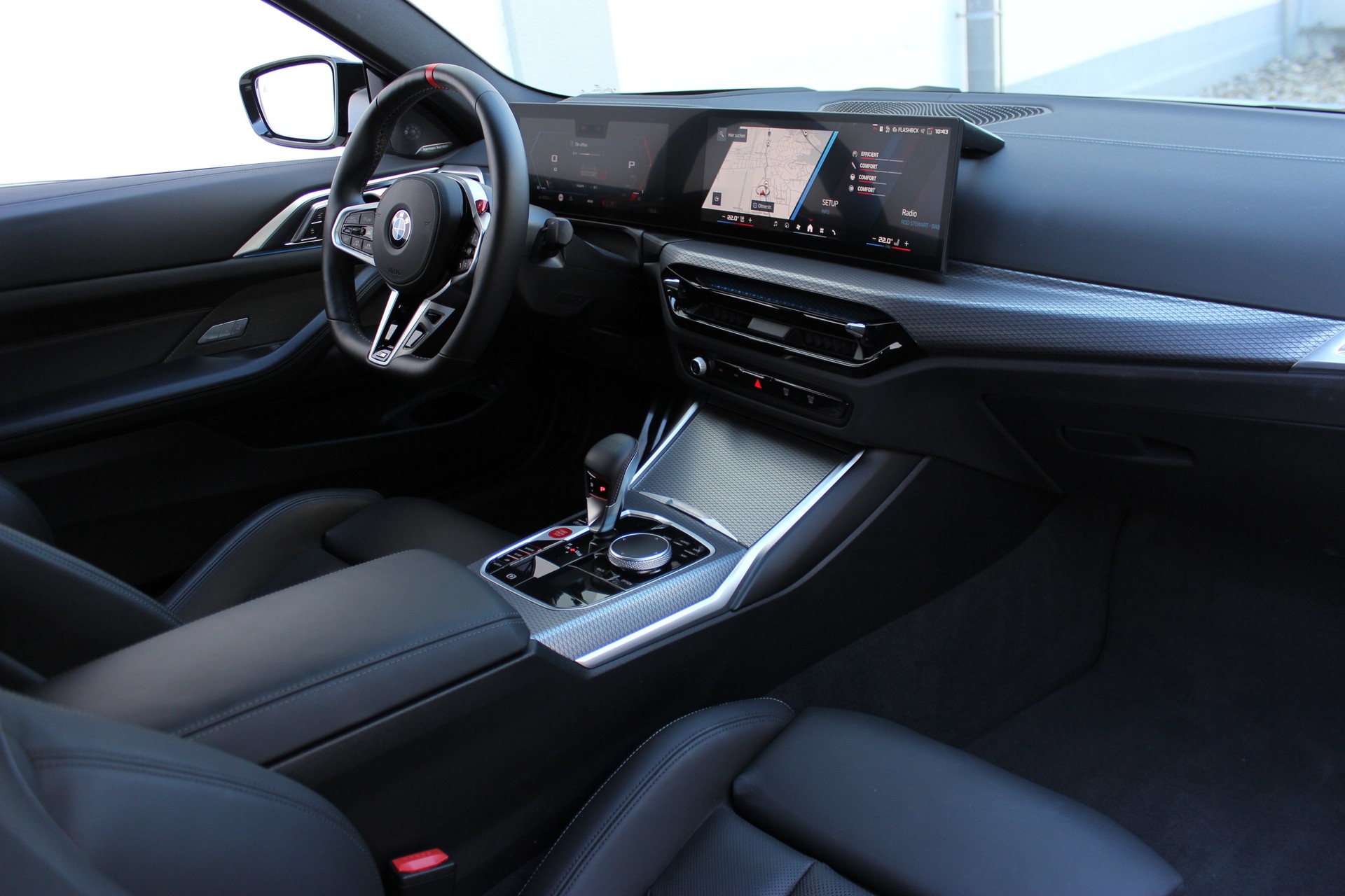 BMW M4 Coupé Competition M xDrive Individual *Frozen Brilliant White Metallic* 🎉1.88%-LEASINGAKTION🎉-image-1