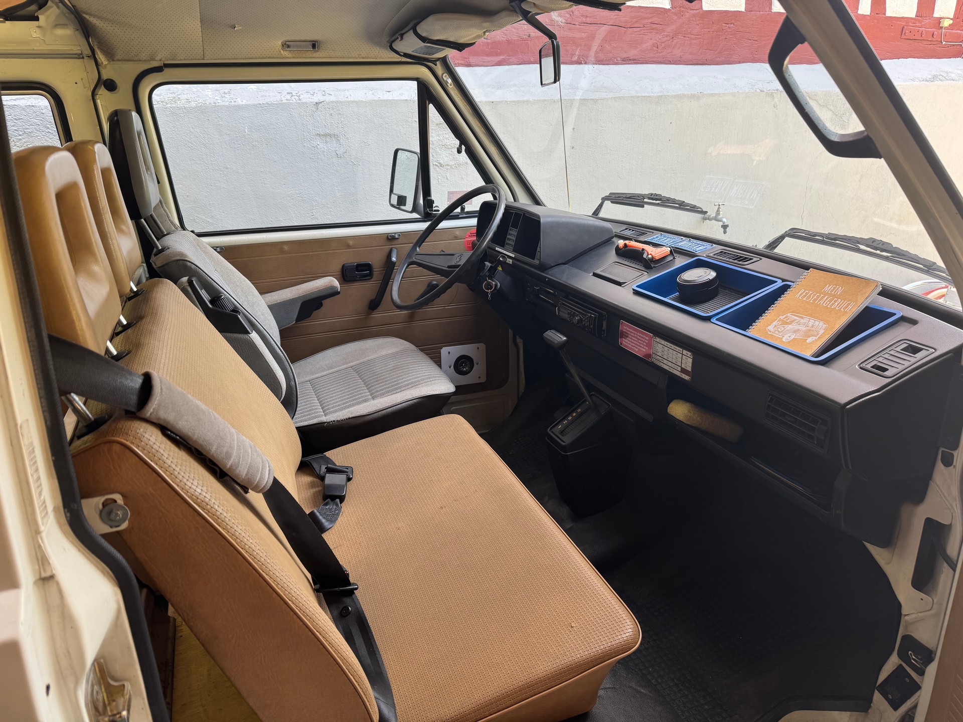 VW Transporter-image-3