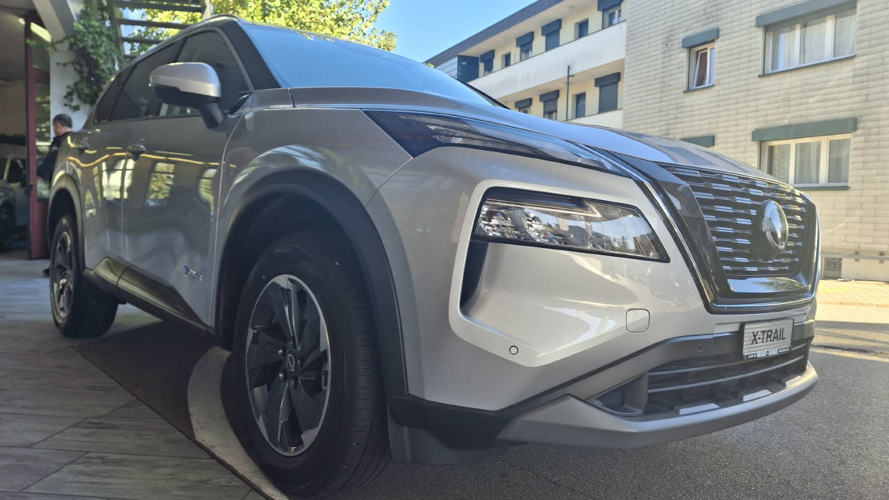 NISSAN X-Trail 1.5 VC-T N-Connecta e-4orce-image-2