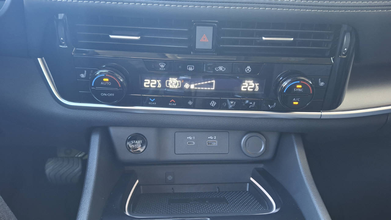 NISSAN X-Trail 1.5 VC-T N-Connecta e-4orce-image-14