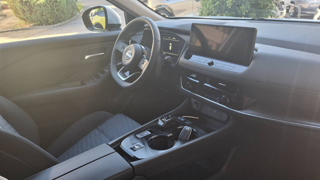 NISSAN X-Trail 1.5 VC-T N-Connecta e-4orce-image-6