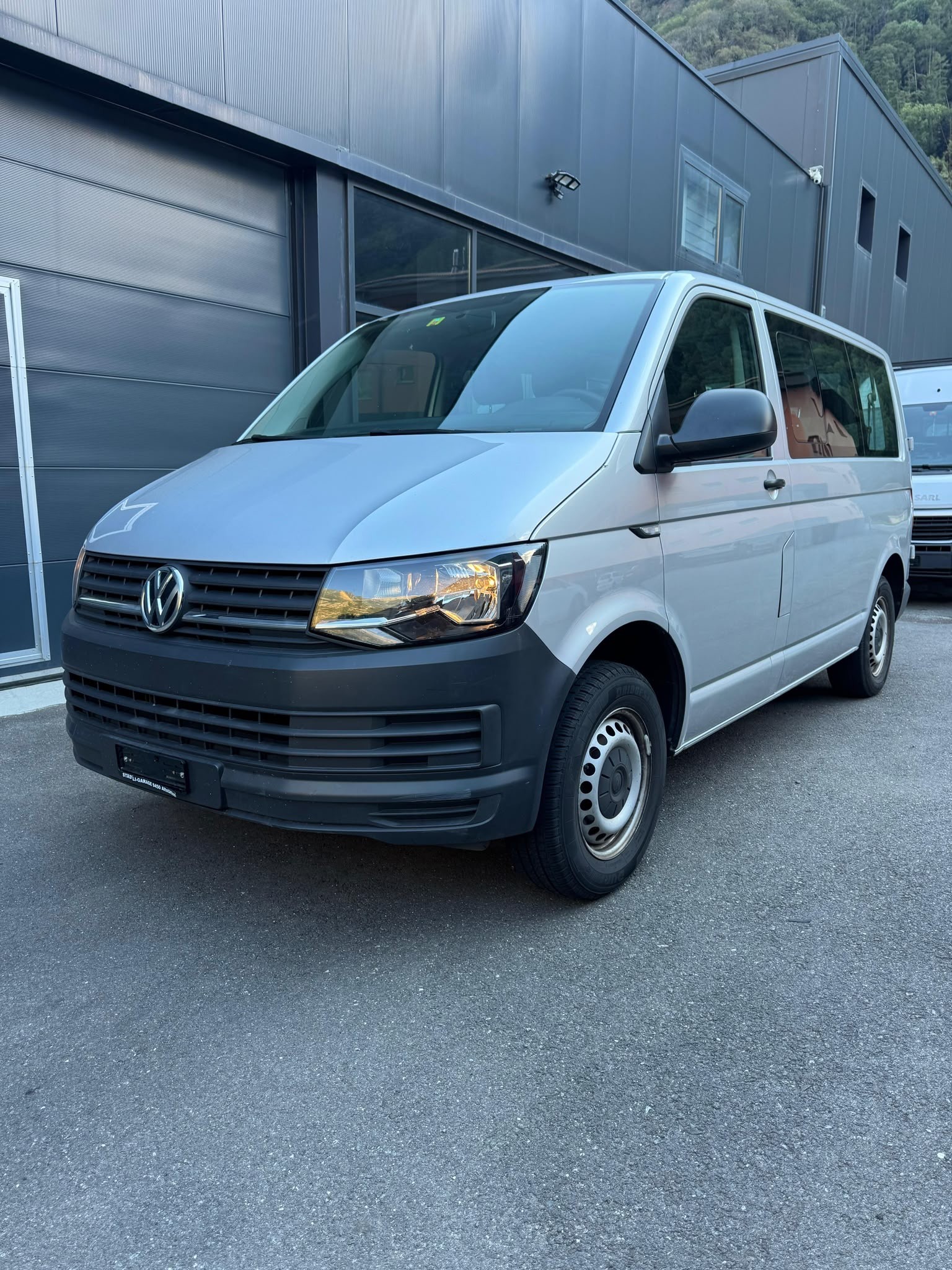 VW T6 Caravelle 2.0 TDI Comfortline-image-1