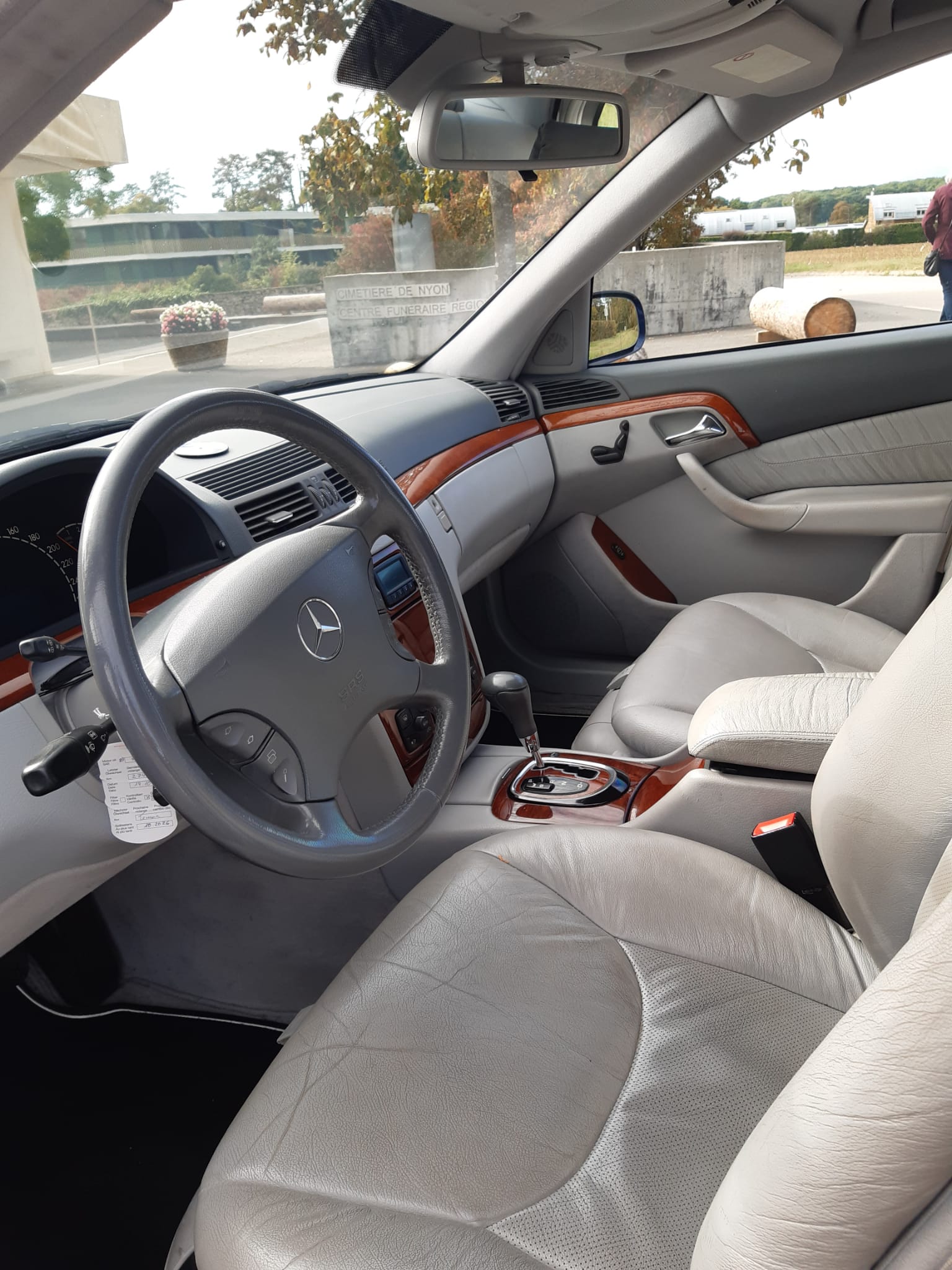 MERCEDES-BENZ S320-image-3
