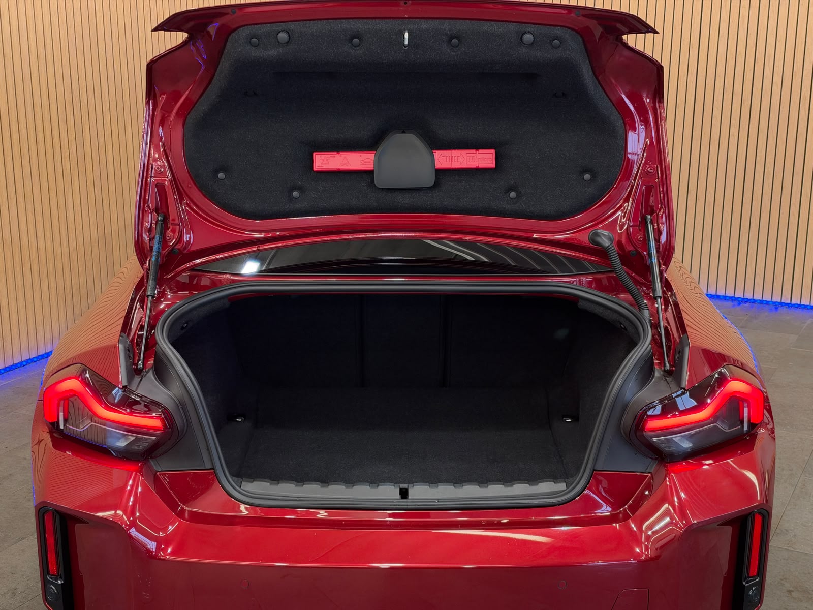 BMW M2 Steptronic *Fire Red Metallic*-image-10
