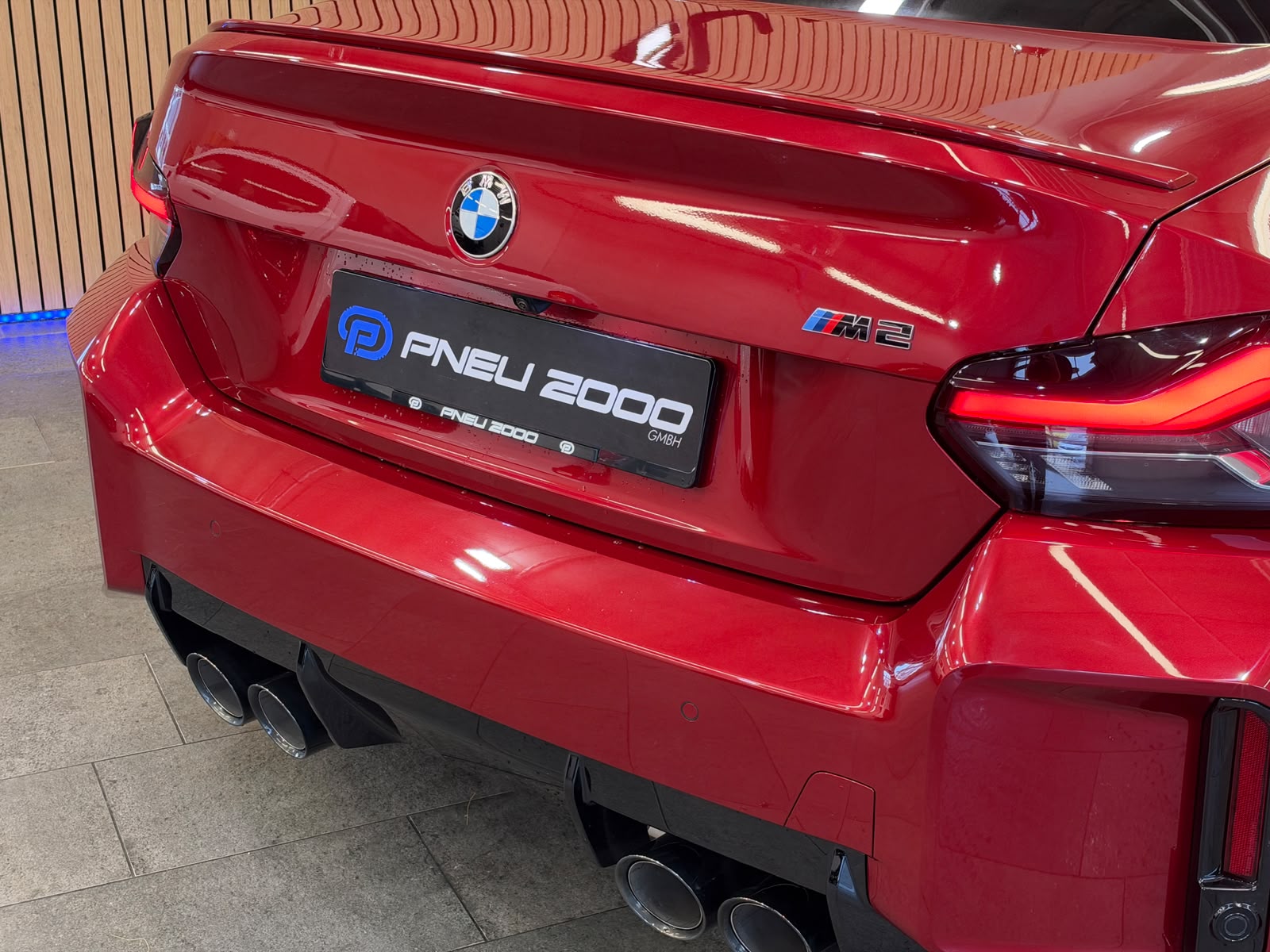 BMW M2 Steptronic *Fire Red Metallic*-image-9