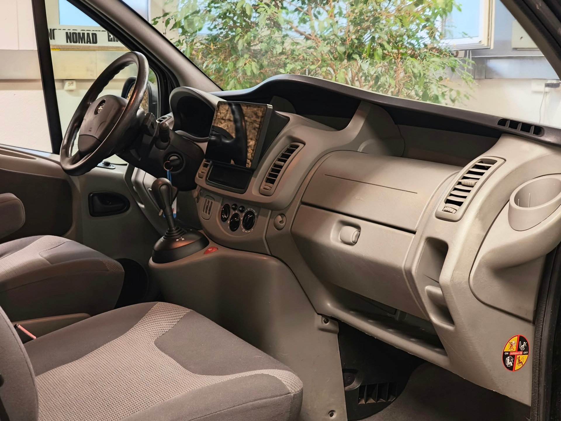 OPEL Vivaro Tour 2.5 CDTI 2.7t L1H1-image-12