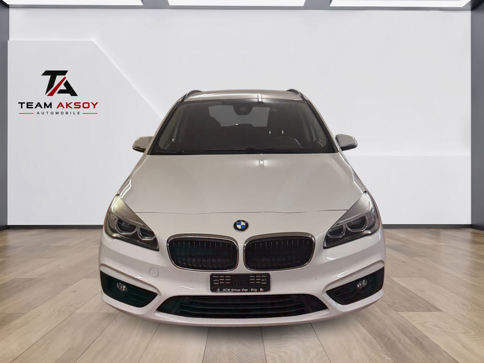BMW 218d Gran Tourer Steptronic-image-1