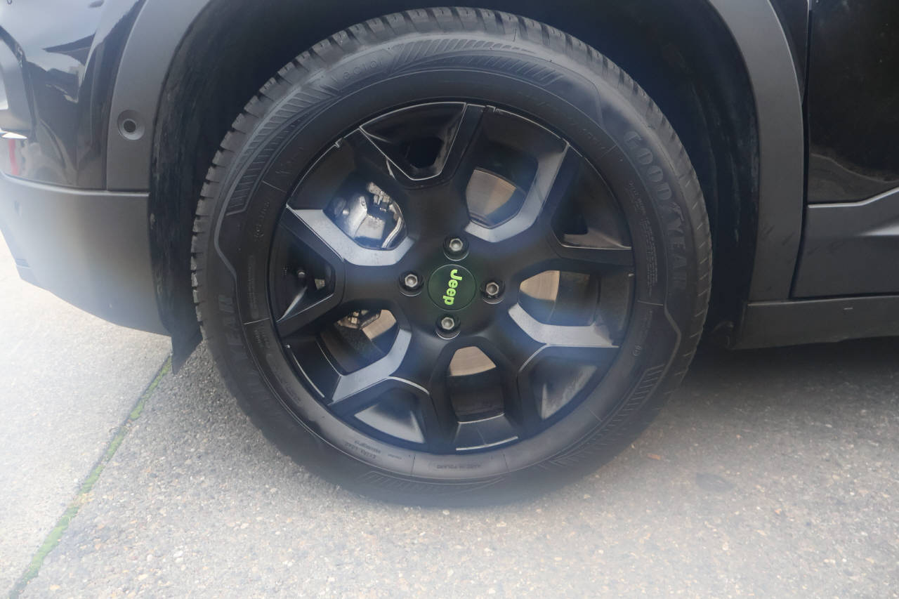 JEEP Avenger 1.2 MHEV Overland 4xe-image-9