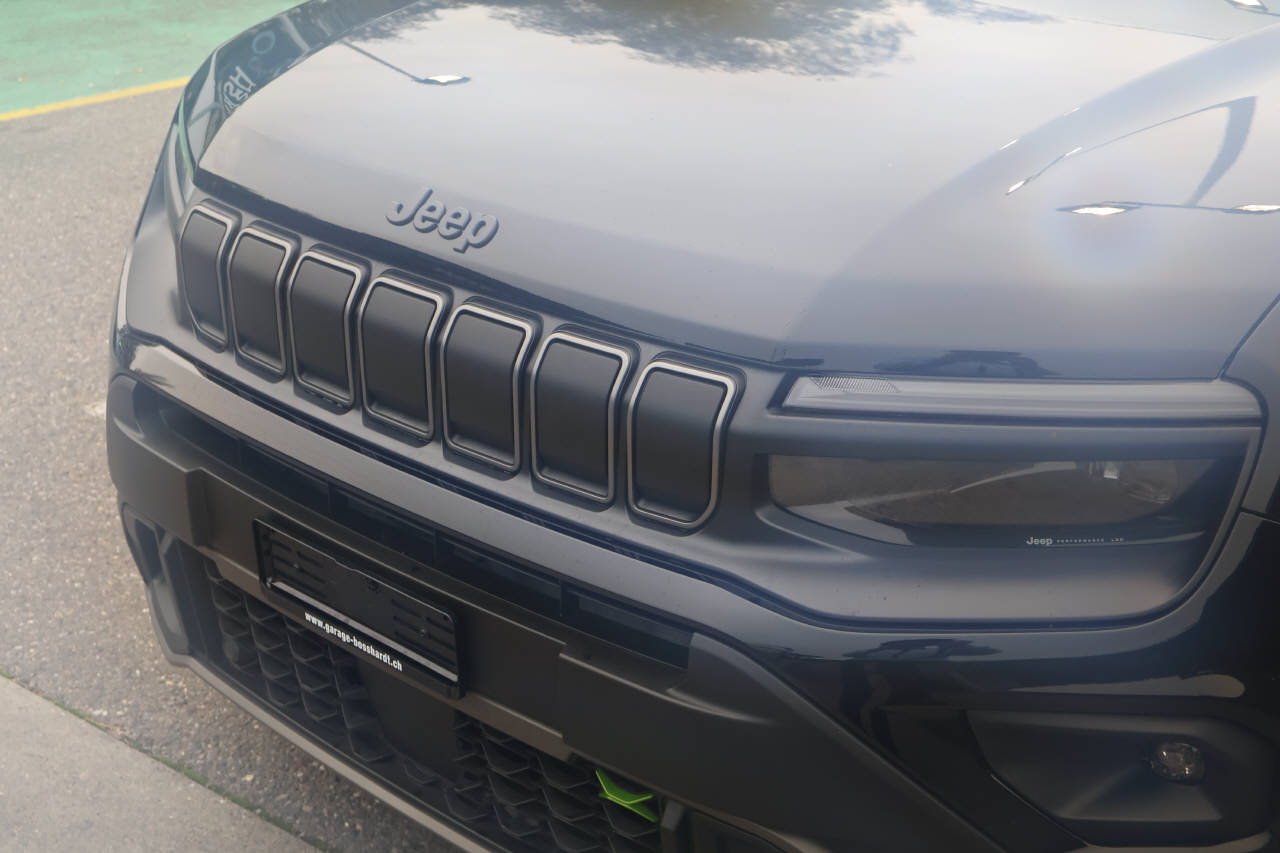 JEEP Avenger 1.2 MHEV Overland 4xe-image-8