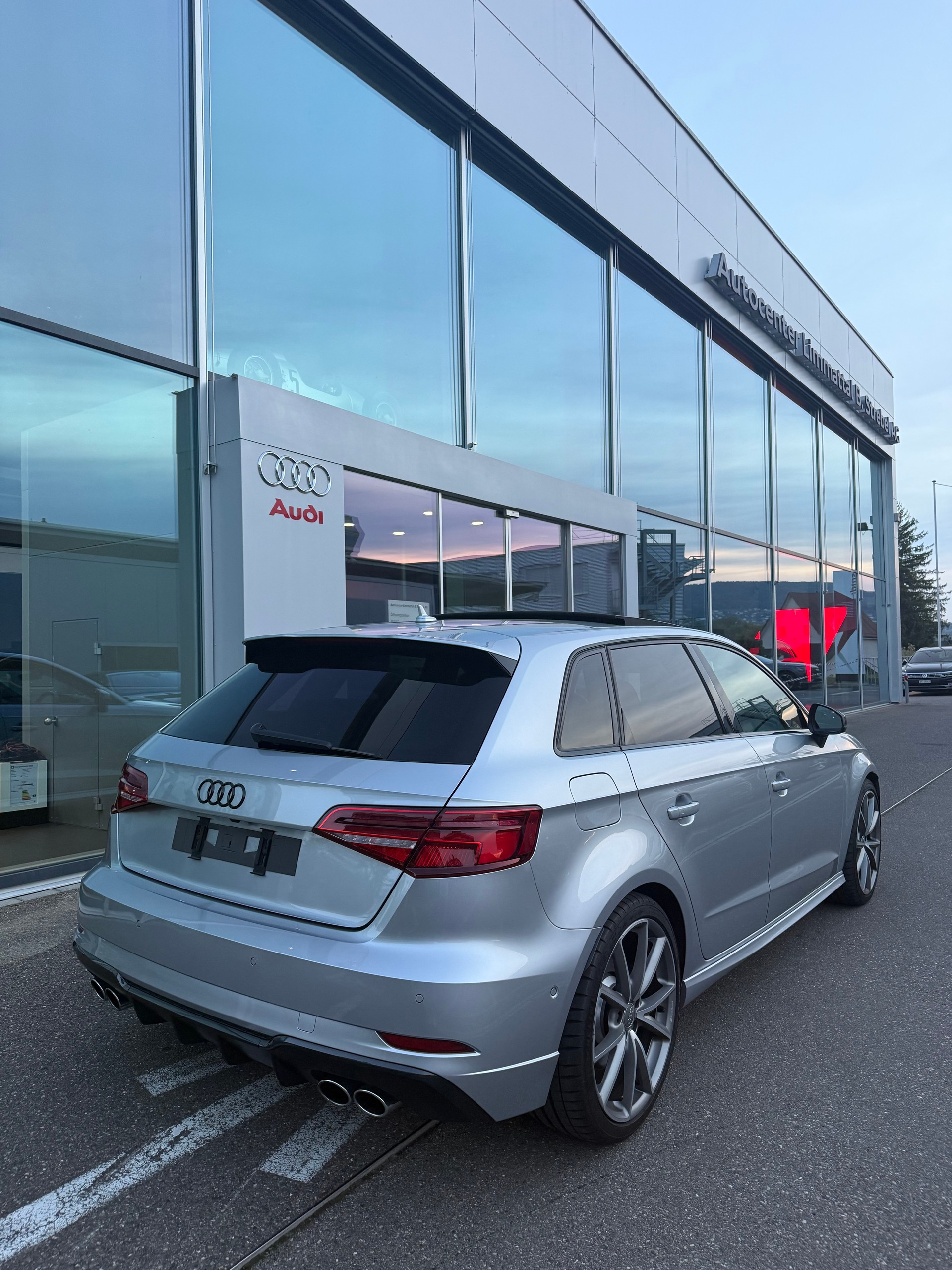 AUDI Sportback 2.0 TFSI quattro S-Tronic-image-3