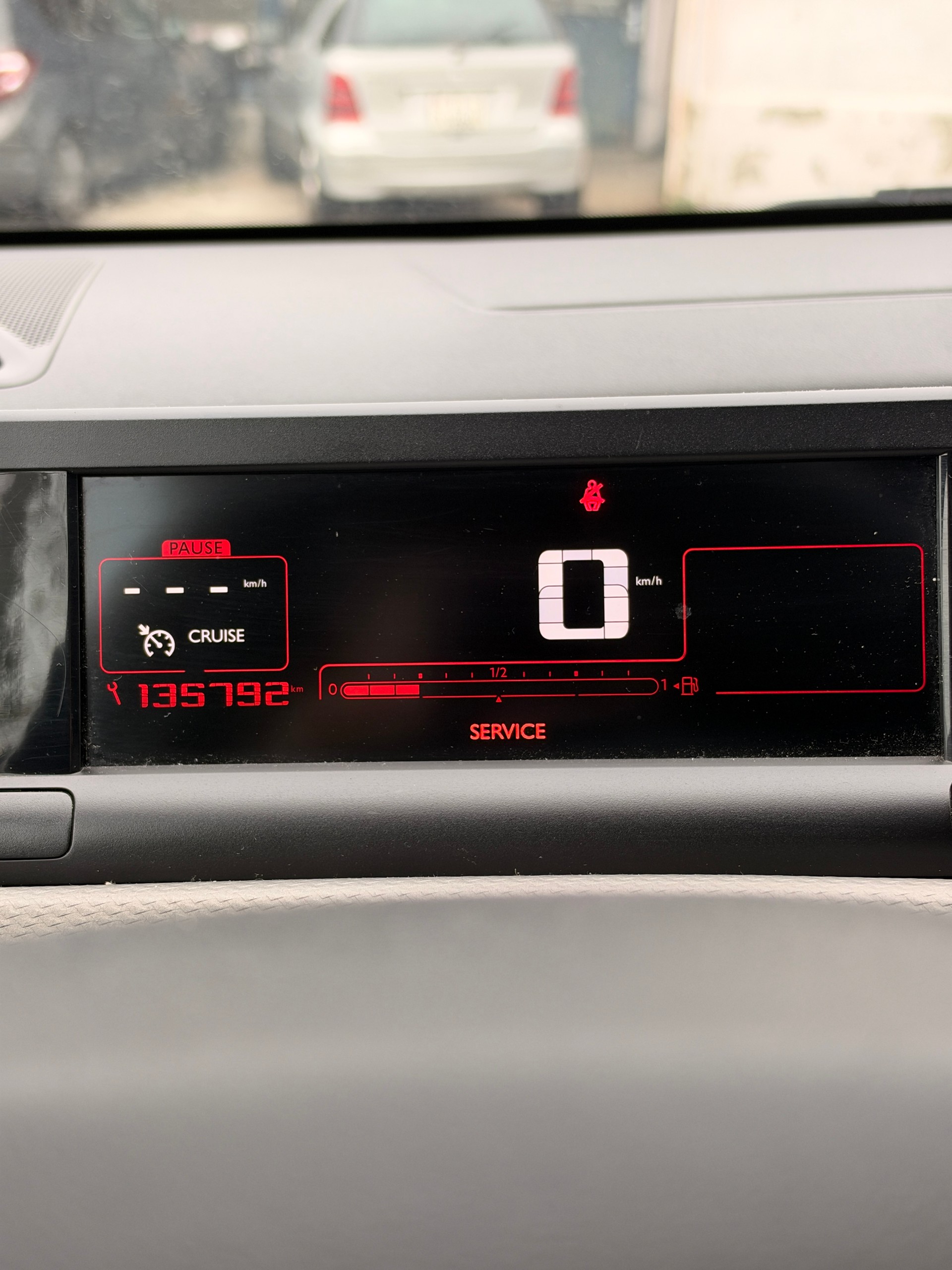 CITROEN C4 Cactus 1.2 e-THP Shine-image-10