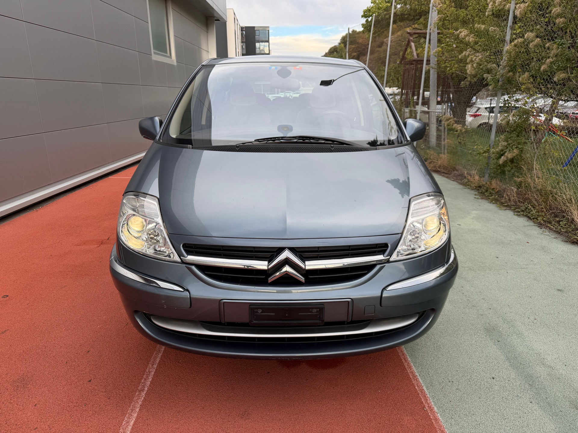 CITROEN C8 2.0 16V HDi Exclusive-image-2