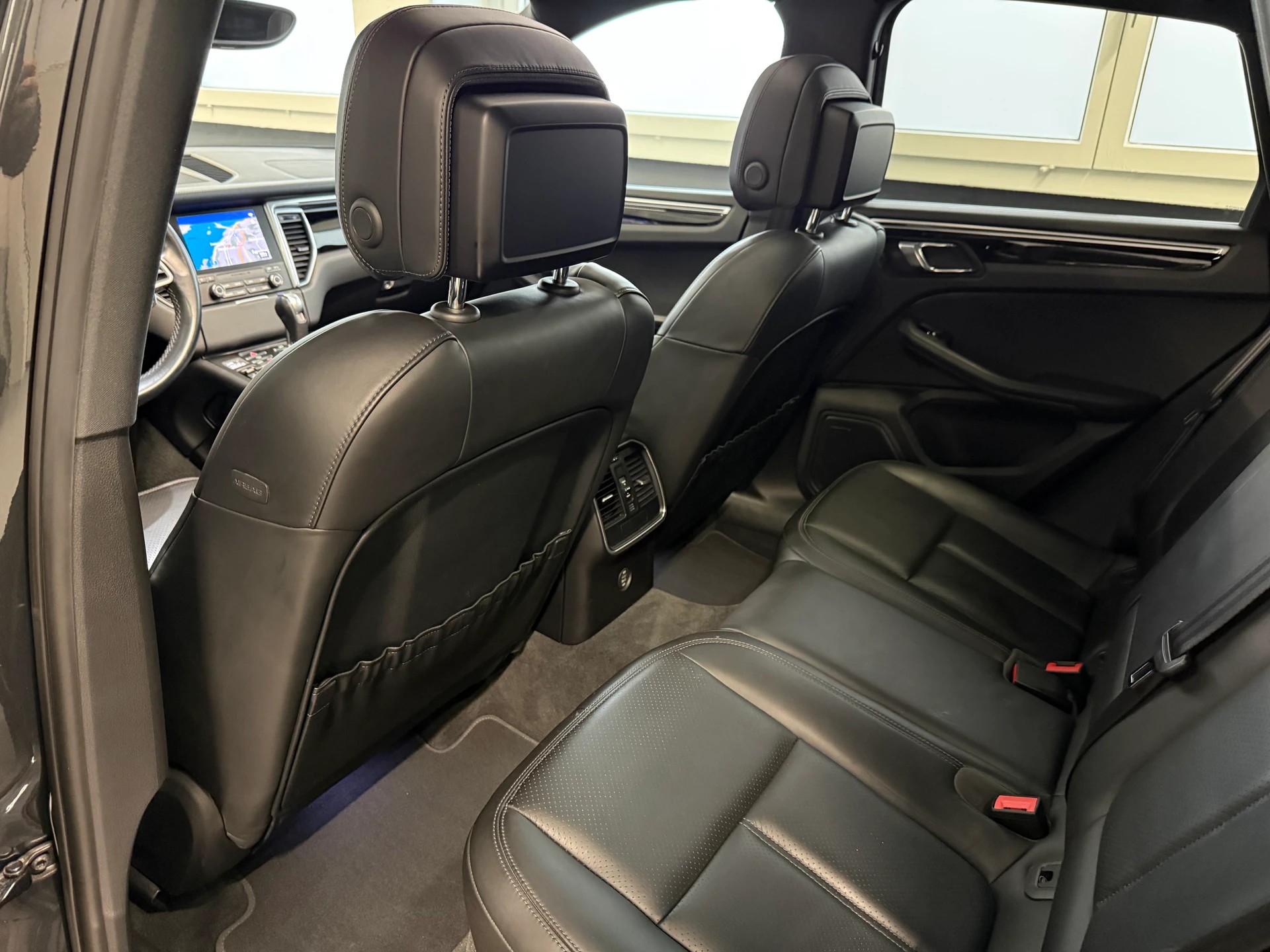 PORSCHE Macan S Diesel PDK-image-16