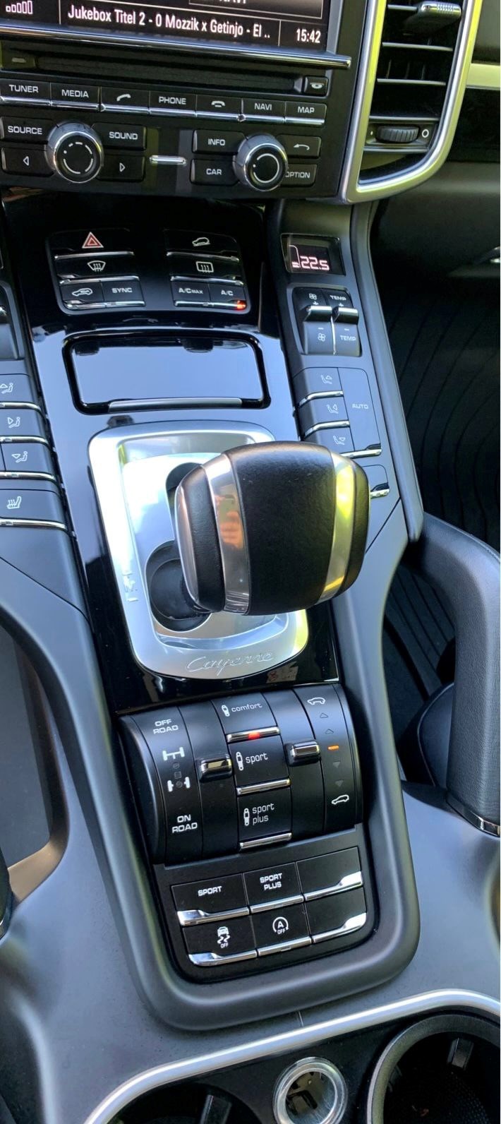 PORSCHE Cayenne S Diesel-image-5