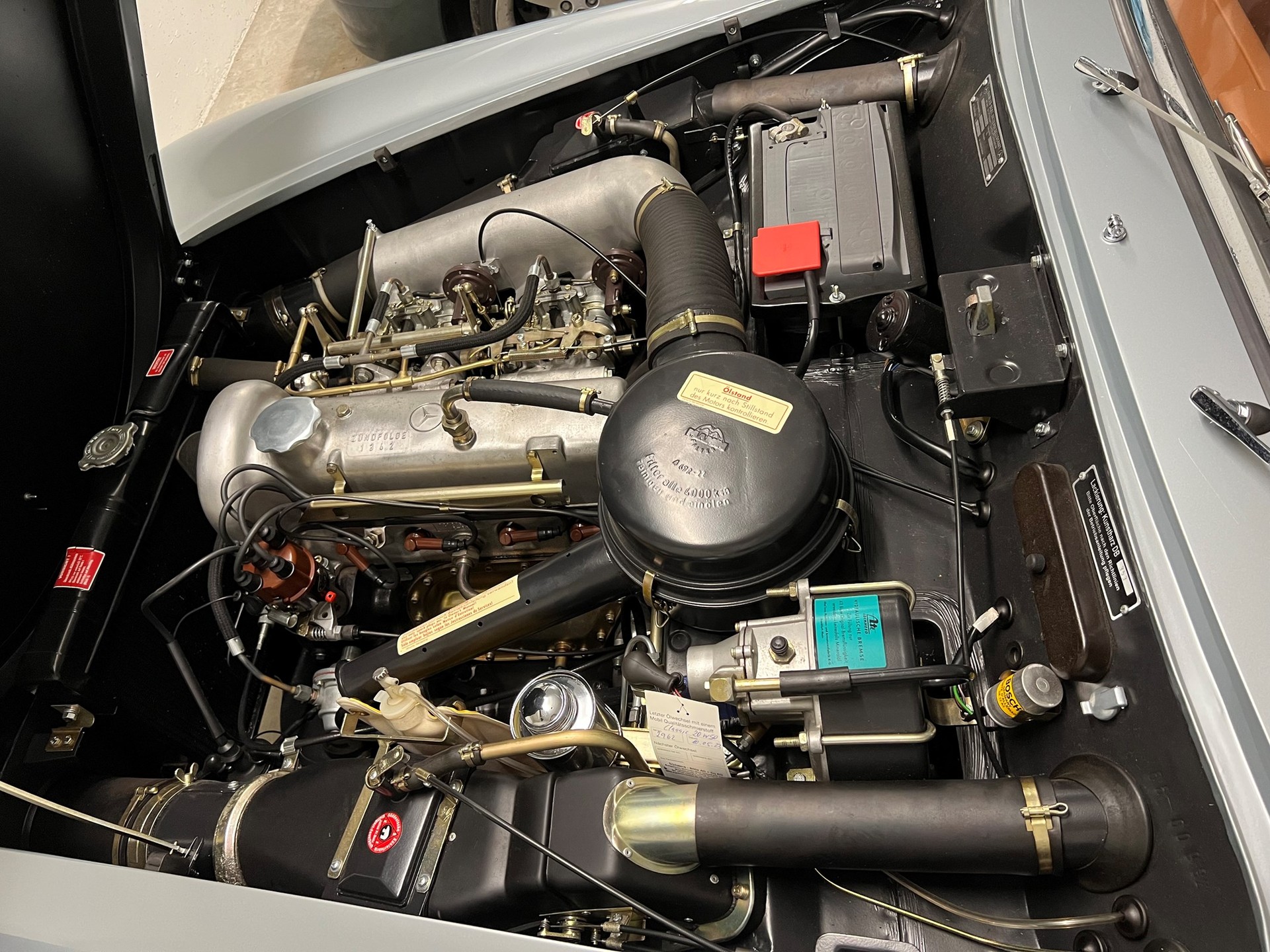 MERCEDES-BENZ 190 sl-image-8