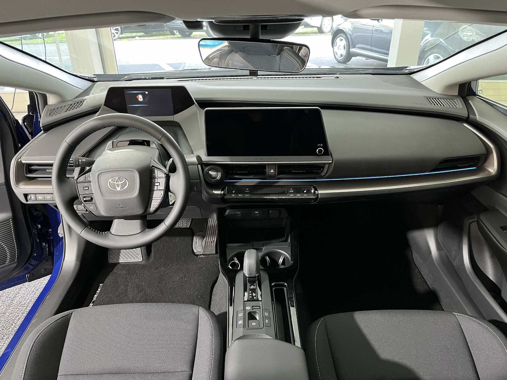 TOYOTA Prius 2.0 Plug-In-Hybrid Trend-image-7
