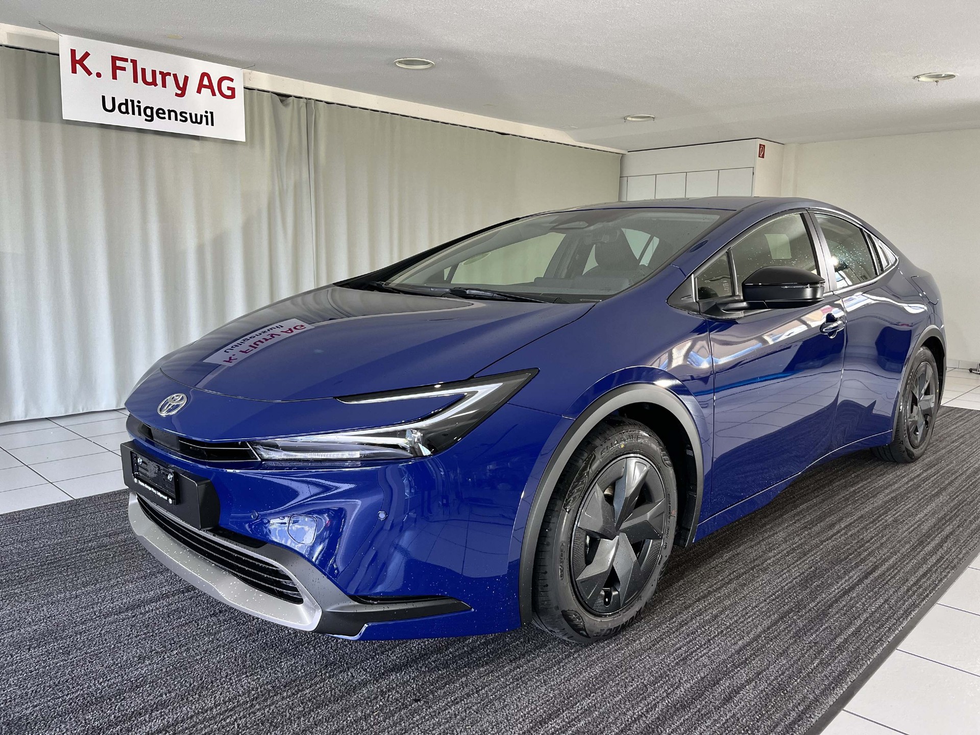 TOYOTA Prius 2.0 Plug-In-Hybrid Trend-image-0