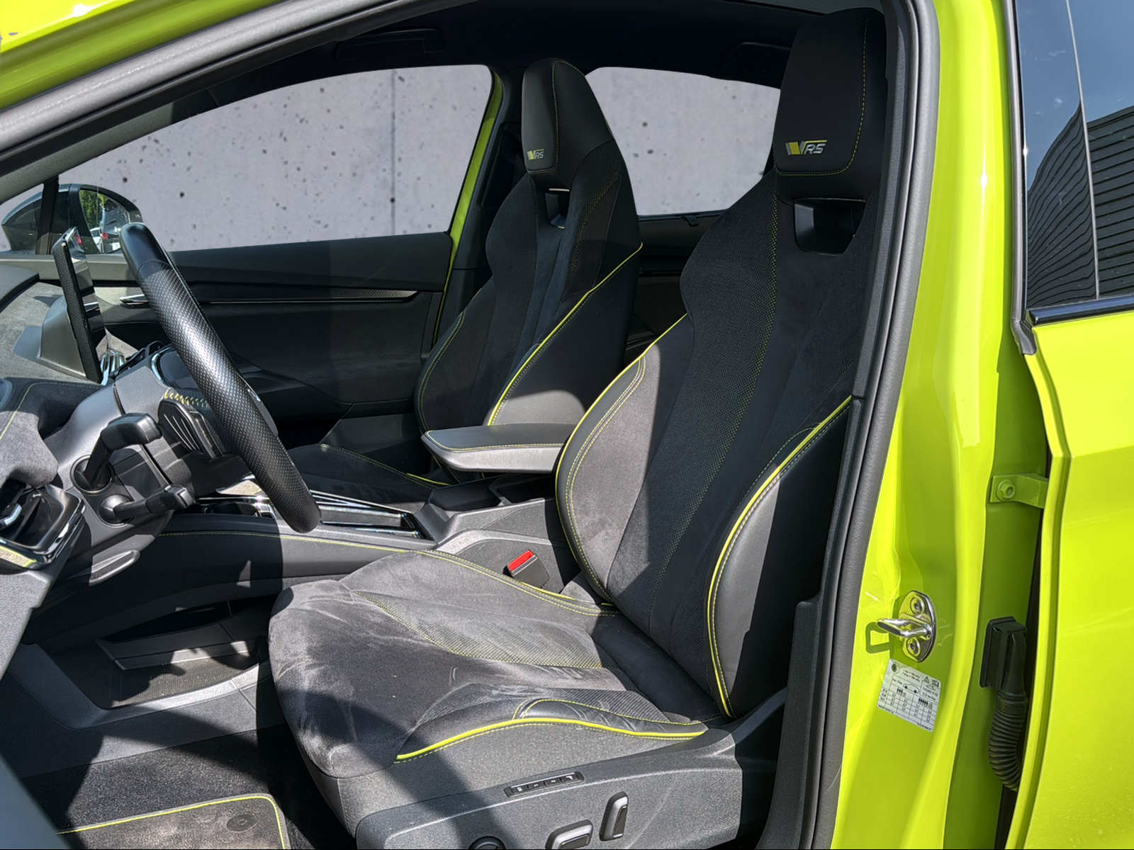 SKODA Enyaq Coupé RS iV 80 4x4-image-5