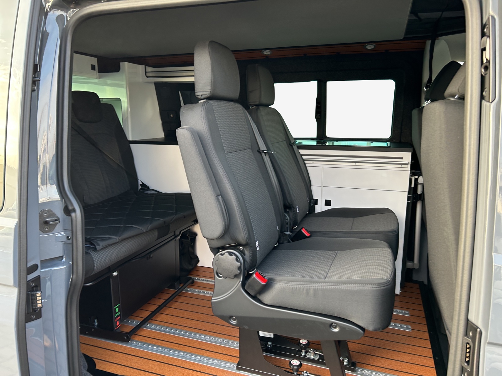 VW T6.1 2.0 TDI Envia Free 4Motion DSG-image-11
