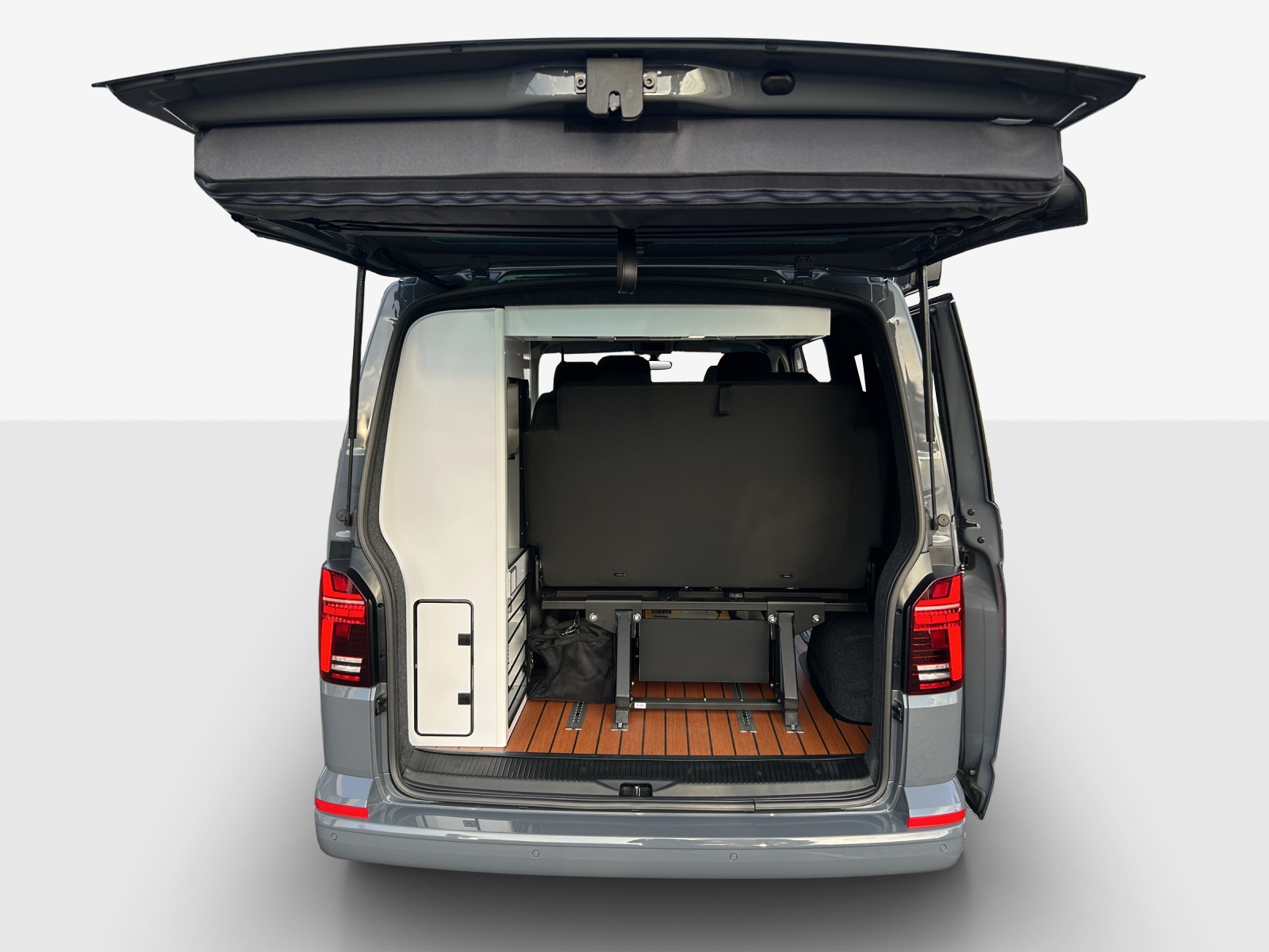 VW T6.1 2.0 TDI Envia Free 4Motion DSG-image-12