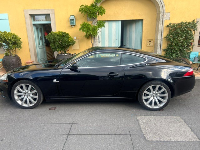 JAGUAR XK 4.2 V8 Automatic-image-4