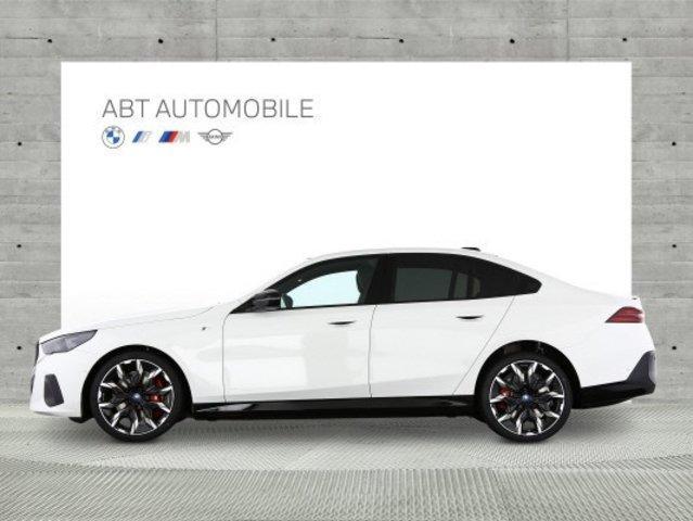 BMW i5 M60 xDrive-image-13