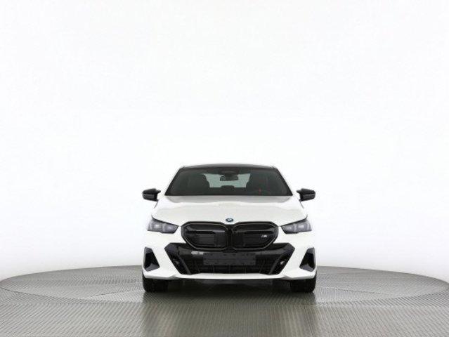 BMW i5 M60 xDrive-image-10