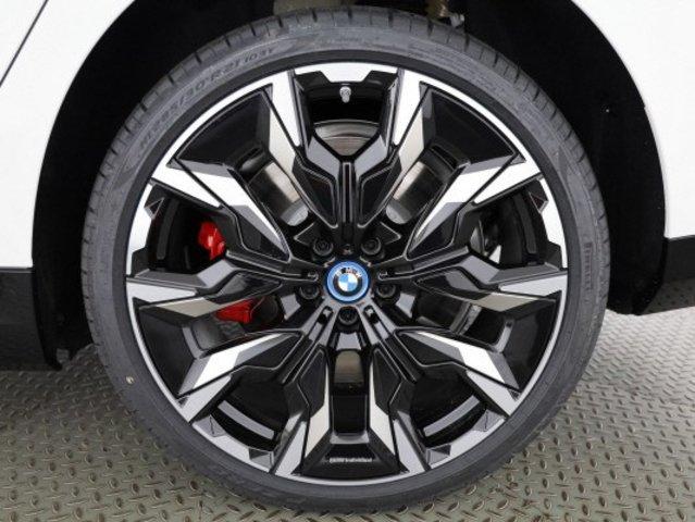 BMW i5 M60 xDrive-image-3