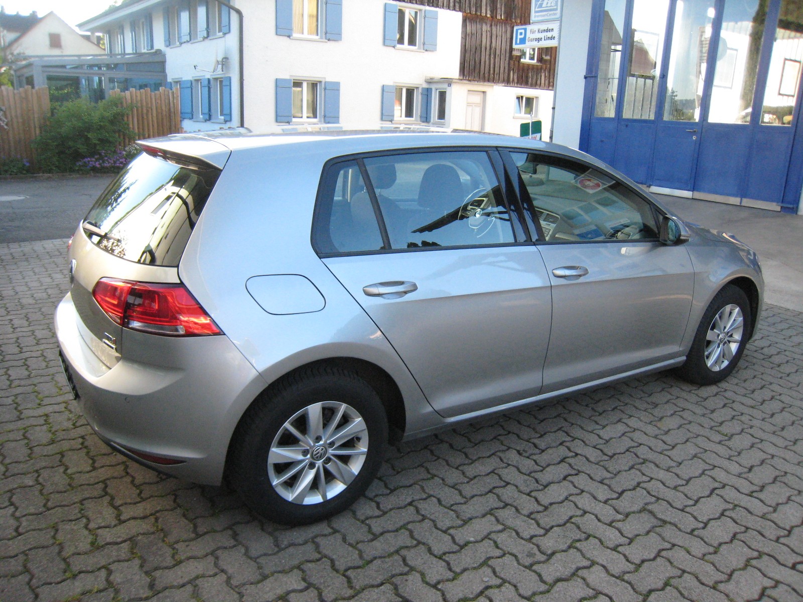 VW Golf 1.6 TDI BlueMotion Comfortline-image-4