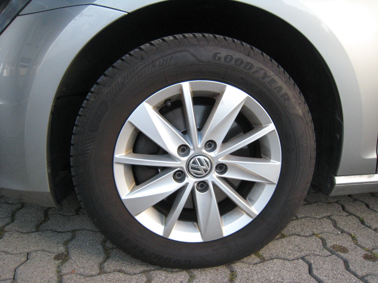 VW Golf 1.6 TDI BlueMotion Comfortline-image-8