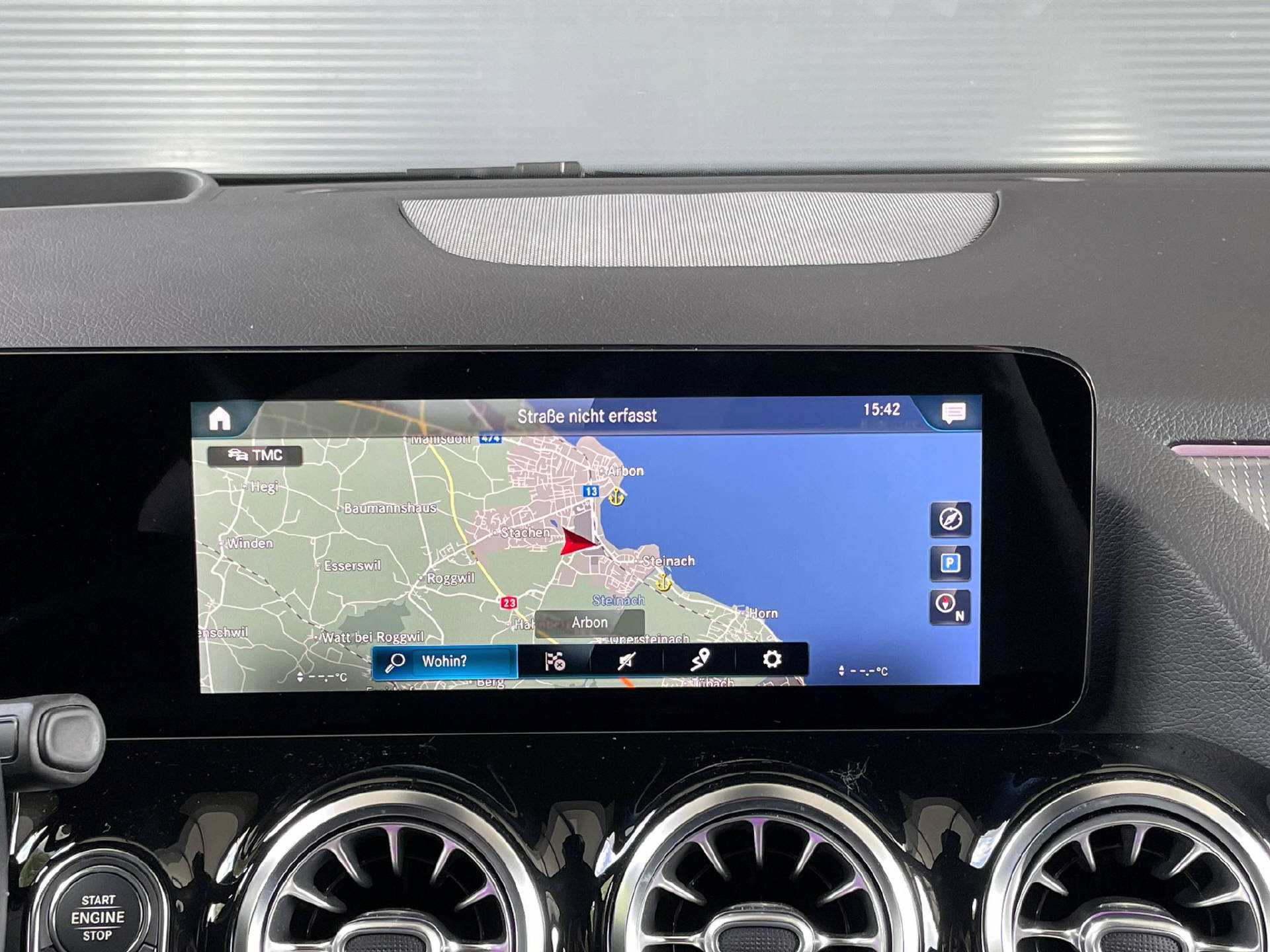 MERCEDES-BENZ GLA 220 d Progressive 4matic-image-12