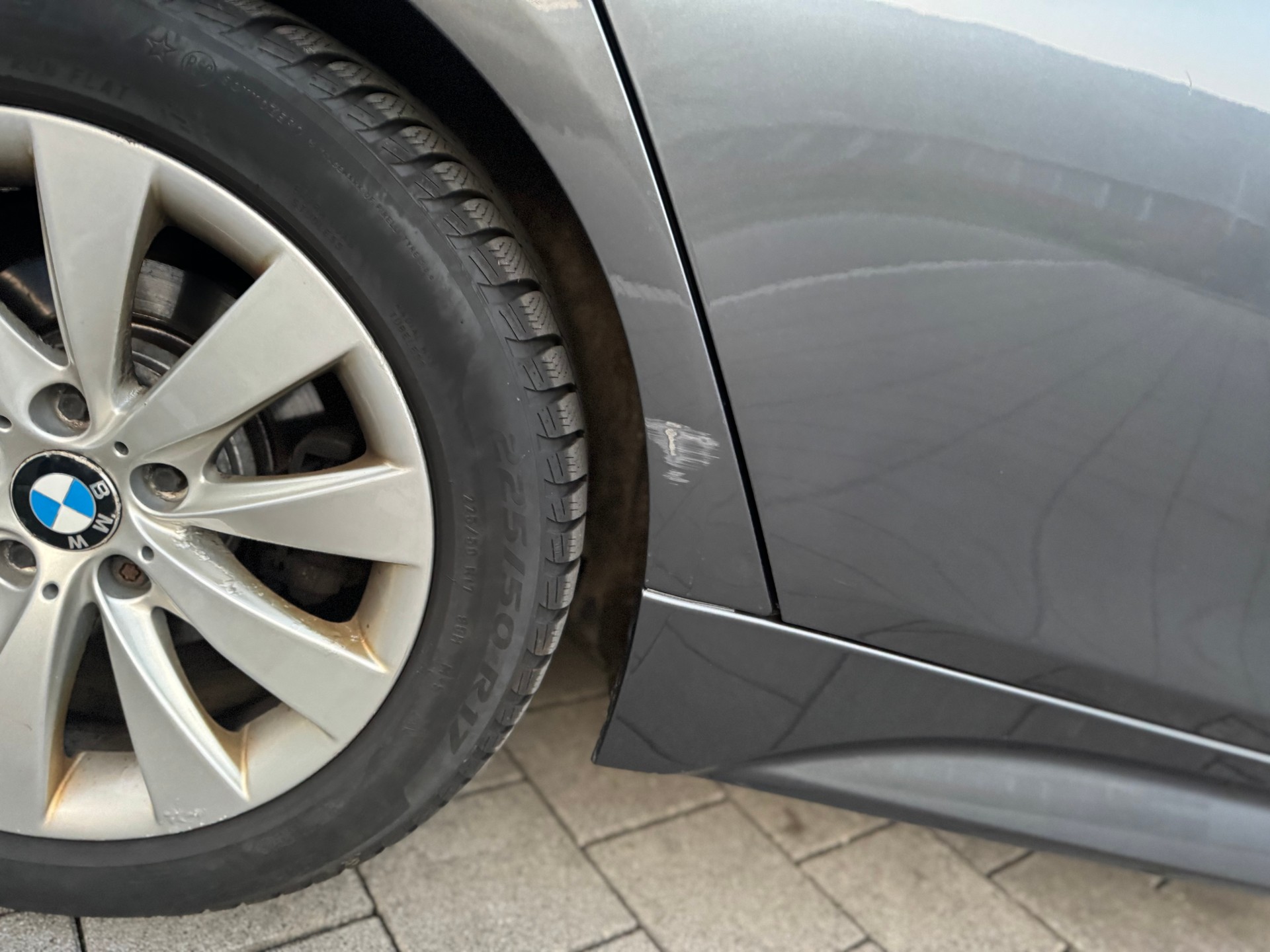 BMW 320d xDrive Touring Steptronic-image-5
