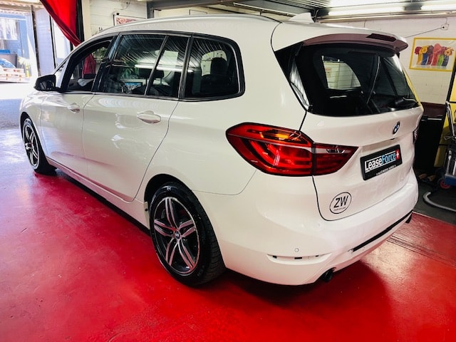BMW 220d xDrive Gran Tourer Sport Line Steptronic-image-1