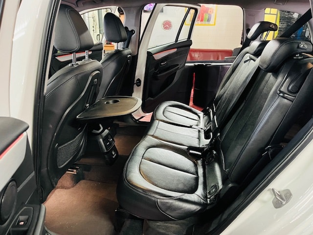 BMW 220d xDrive Gran Tourer Sport Line Steptronic-image-9