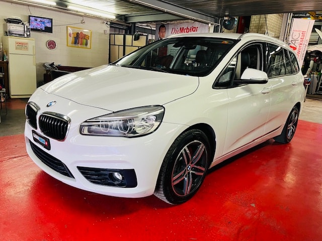 BMW 220d xDrive Gran Tourer Sport Line Steptronic-image-7