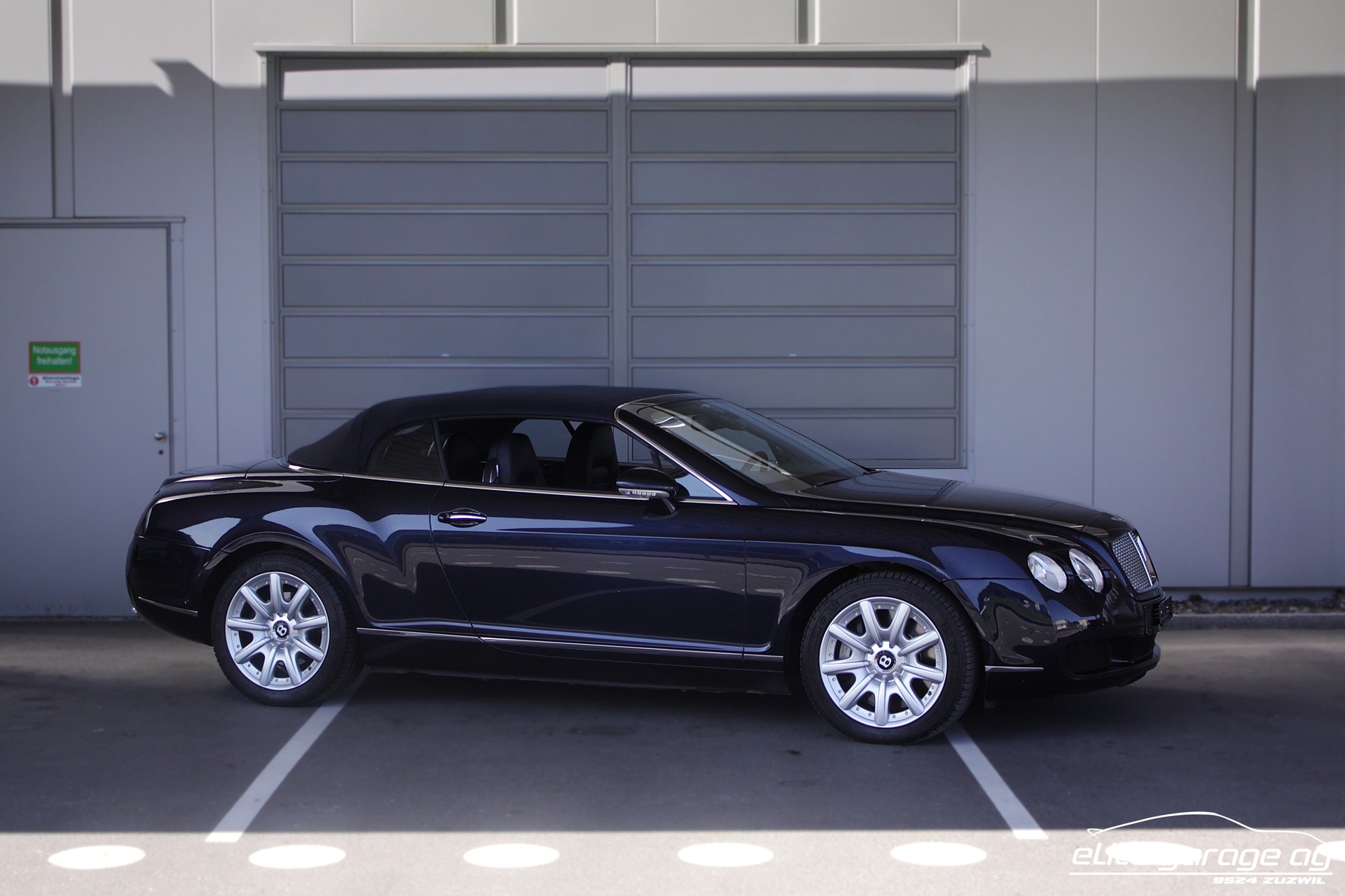 BENTLEY Continental GTC 6.0-image-6