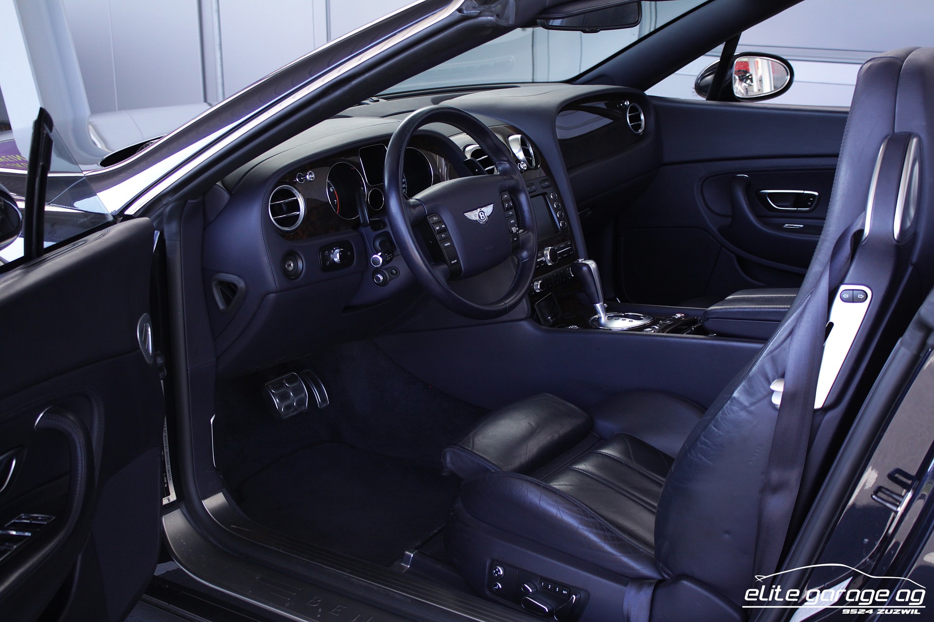 BENTLEY Continental GTC 6.0-image-13