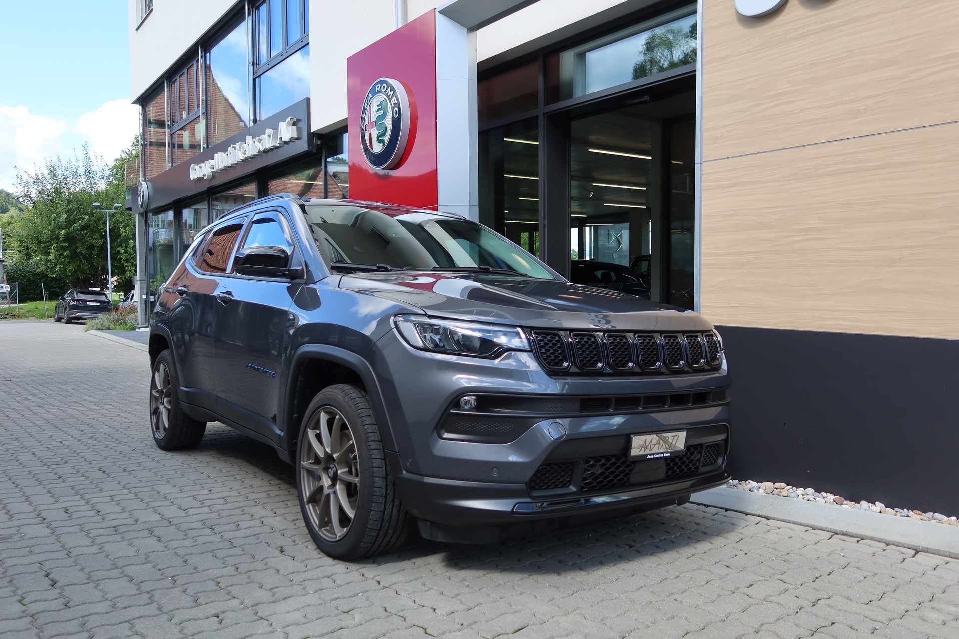 JEEP Compass 1.3 PHEV N. E.AWD-image-1