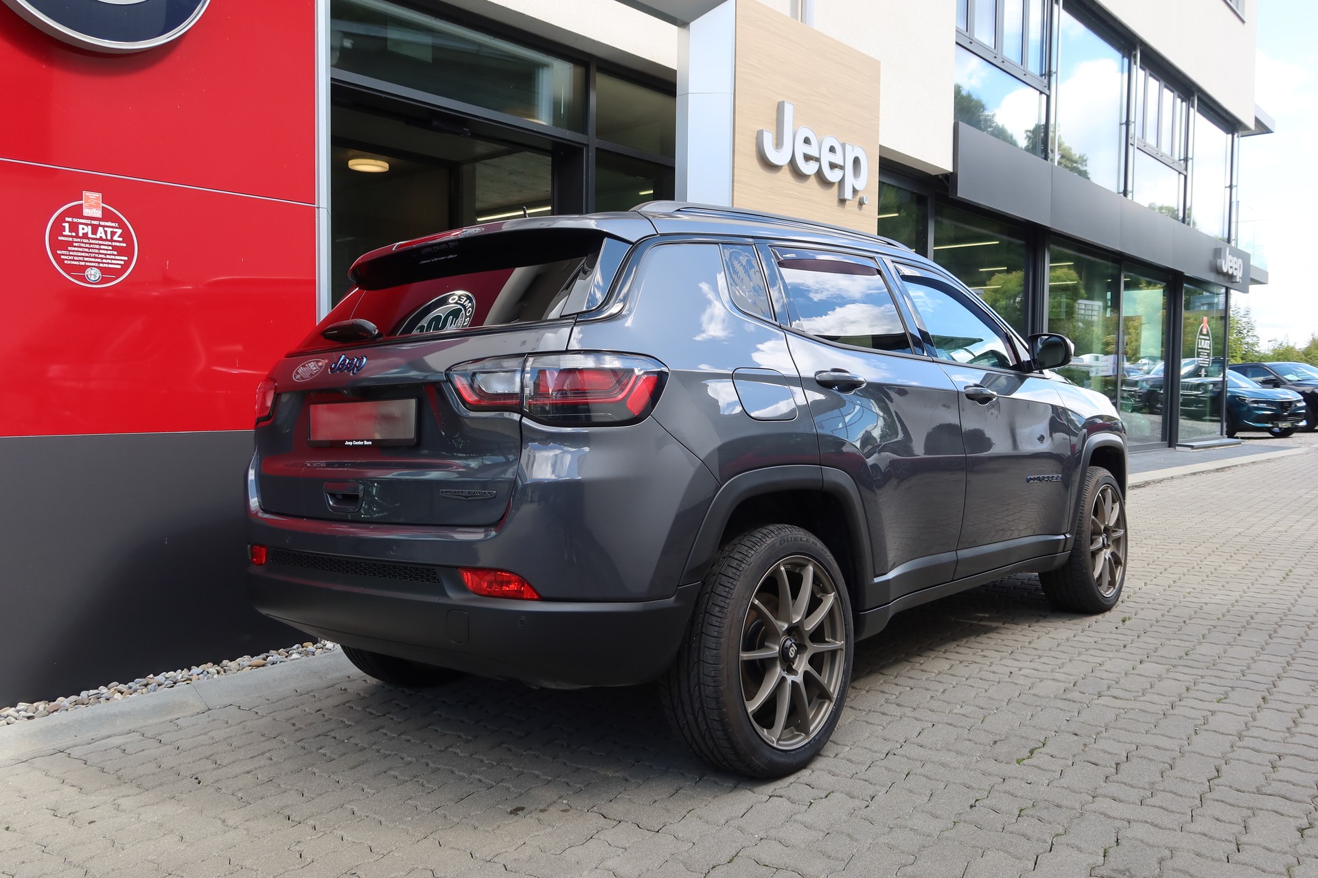 JEEP Compass 1.3 PHEV N. E.AWD-image-6