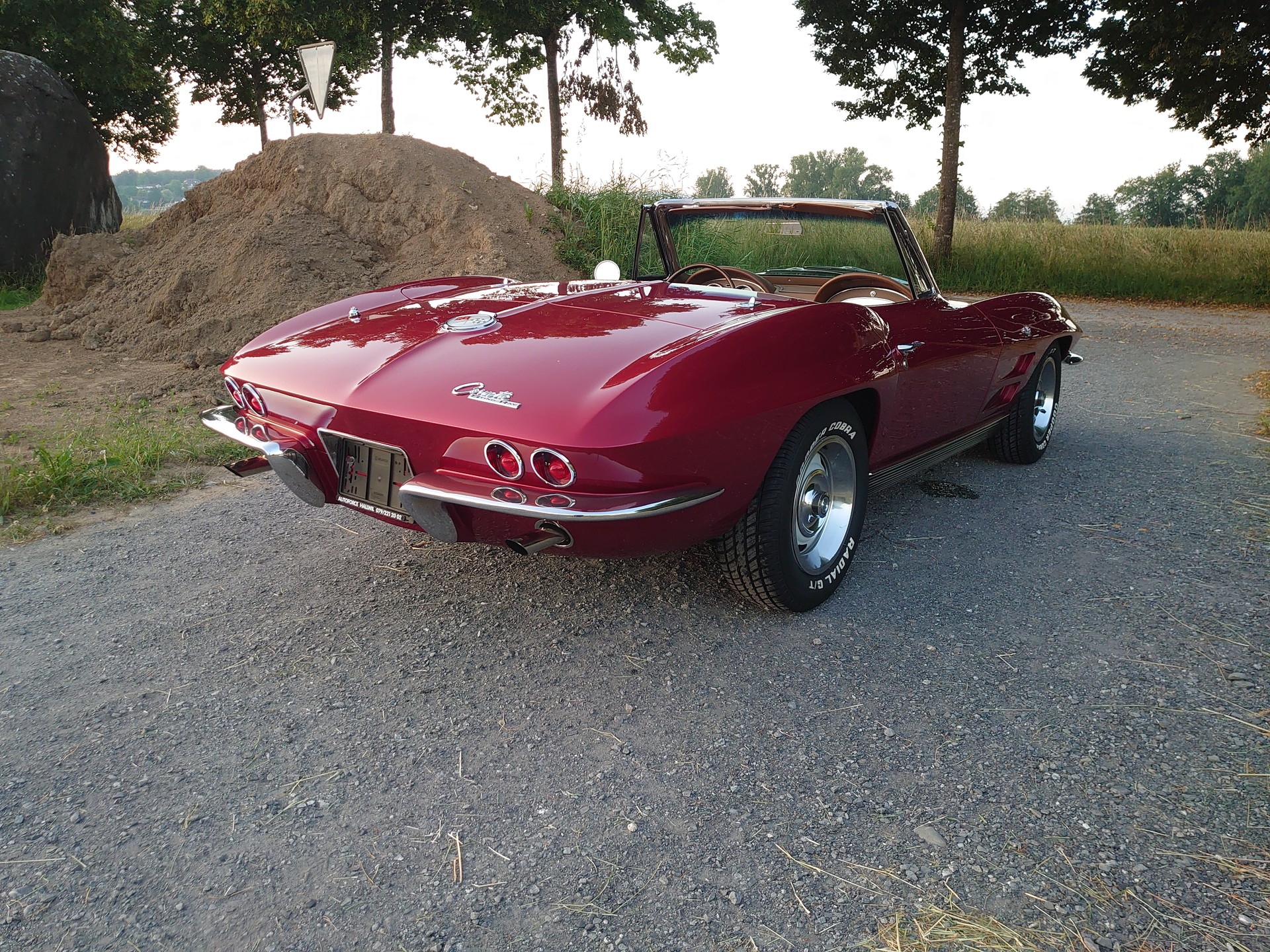 CHEVROLET Corvette Stingray-image-6