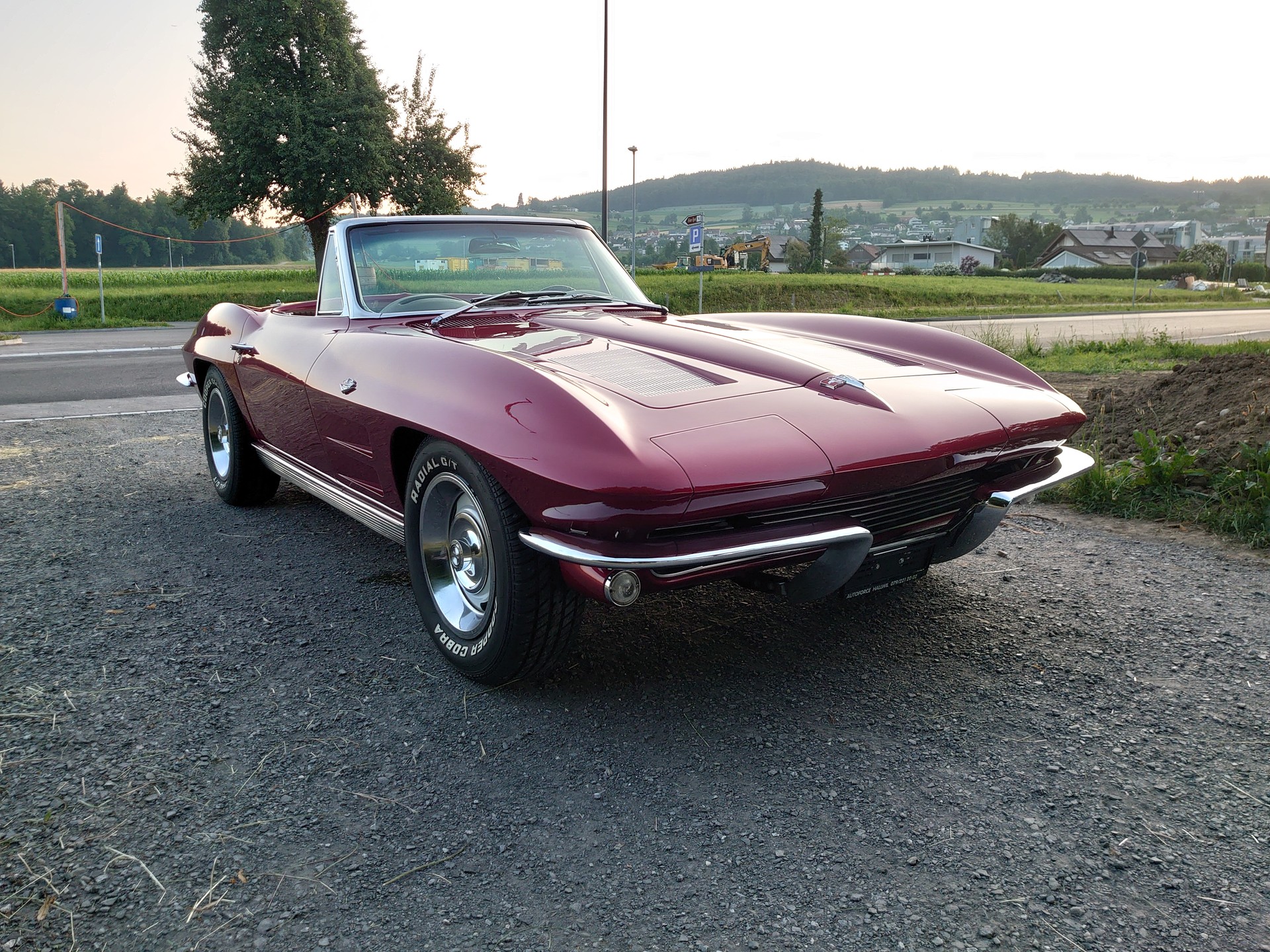CHEVROLET Corvette Stingray-image-4