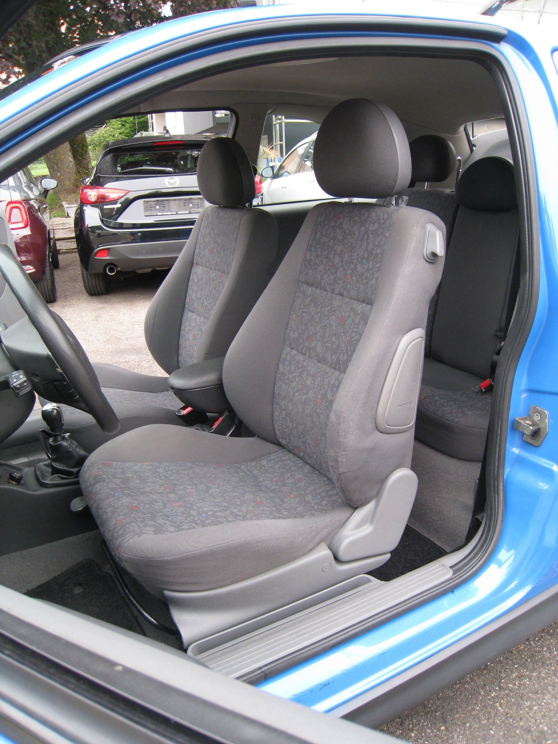 OPEL Corsa 1.8 16V GSi-image-10