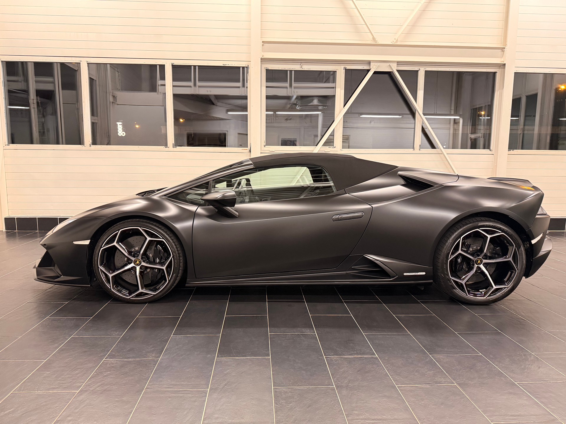 LAMBORGHINI Huracan EVO Spyder DCT-image-7