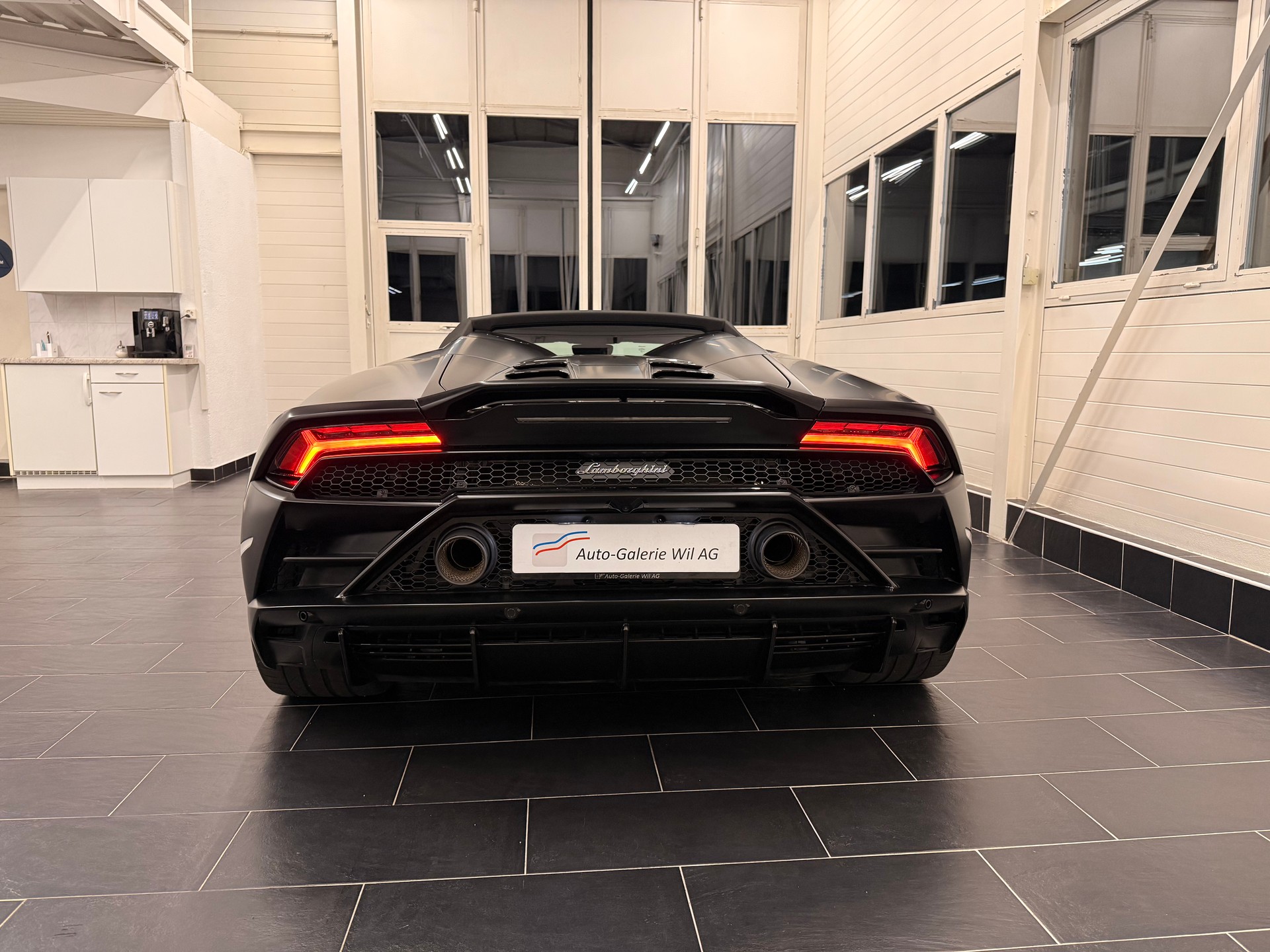 LAMBORGHINI Huracan EVO Spyder DCT-image-9