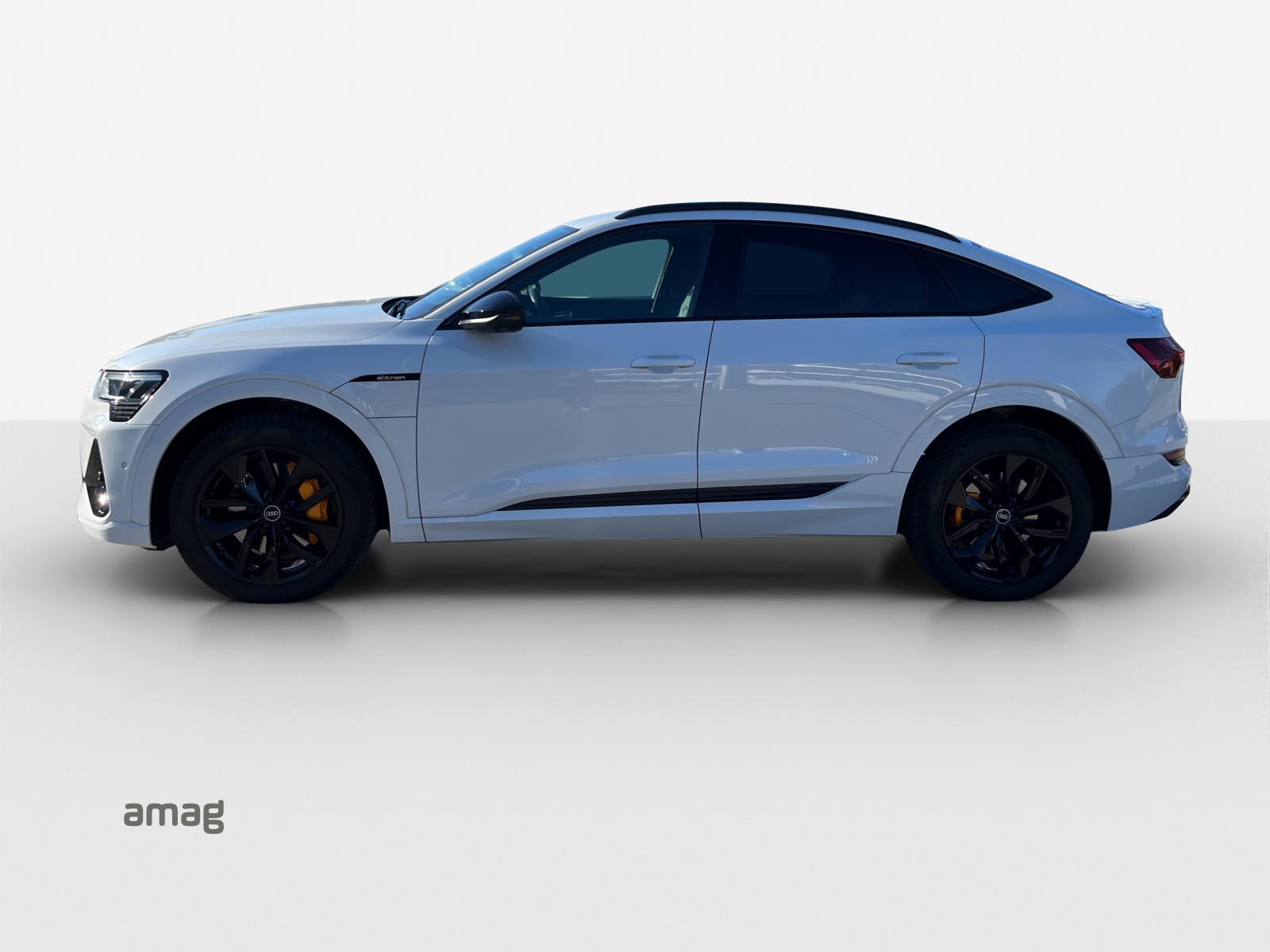AUDI e-tron 55 Sportback S Line quattro-image-2