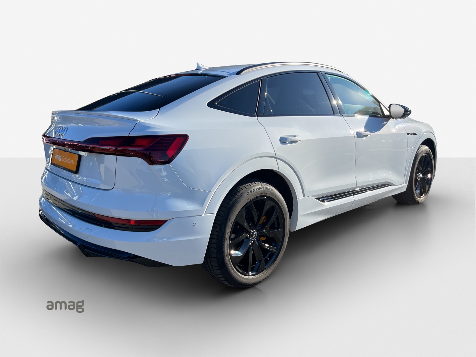 AUDI e-tron 55 Sportback S Line quattro-image-5