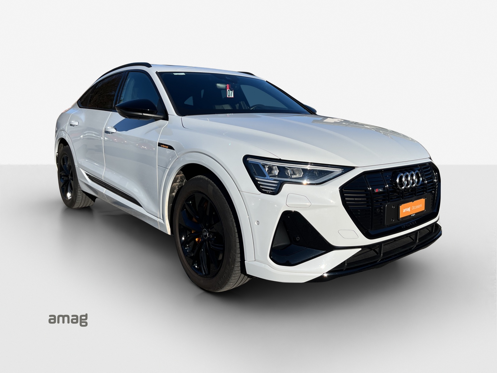 AUDI e-tron 55 Sportback S Line quattro-image-6