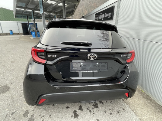TOYOTA Yaris 1.5 Trend e-CVT-image-4